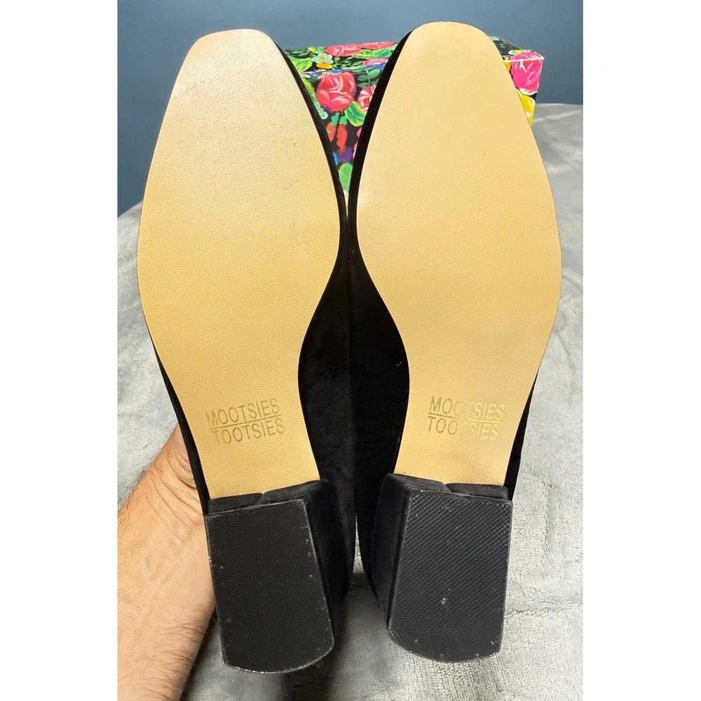 Mootsies Tootsies Flats Womens 7M Black Velvet Wedge Strappy Comfort